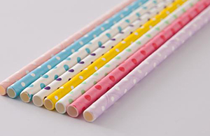 星巴克換用紙吸管，這背后的意義？