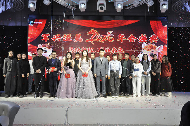 元旦晚會(huì)工作人員合影